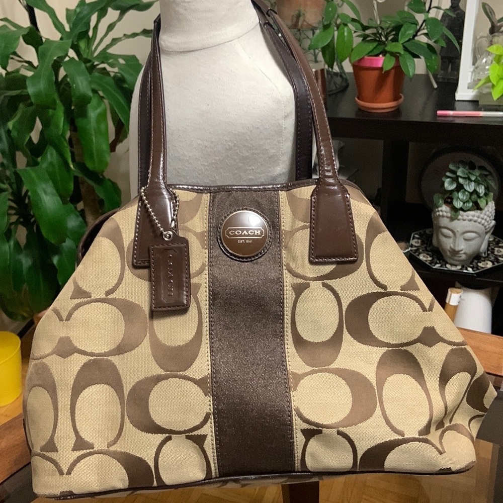 COACH SHOULDER BAG